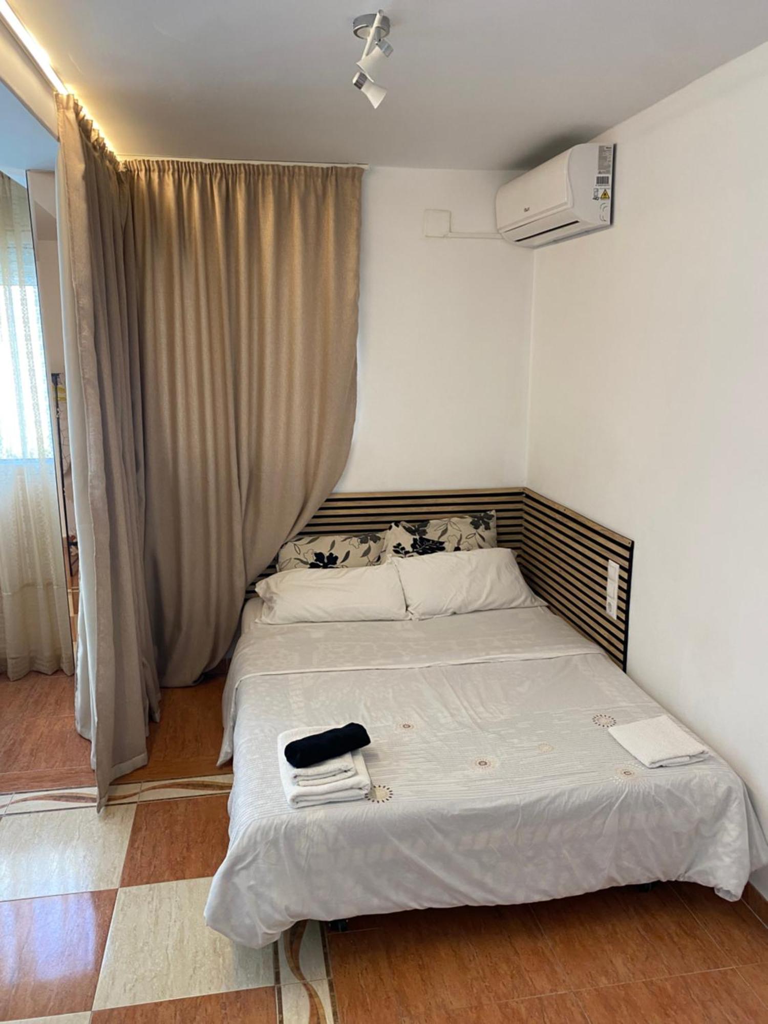 Habitaciones Con Bano Y Cocina Privada Valencia Exterior foto
